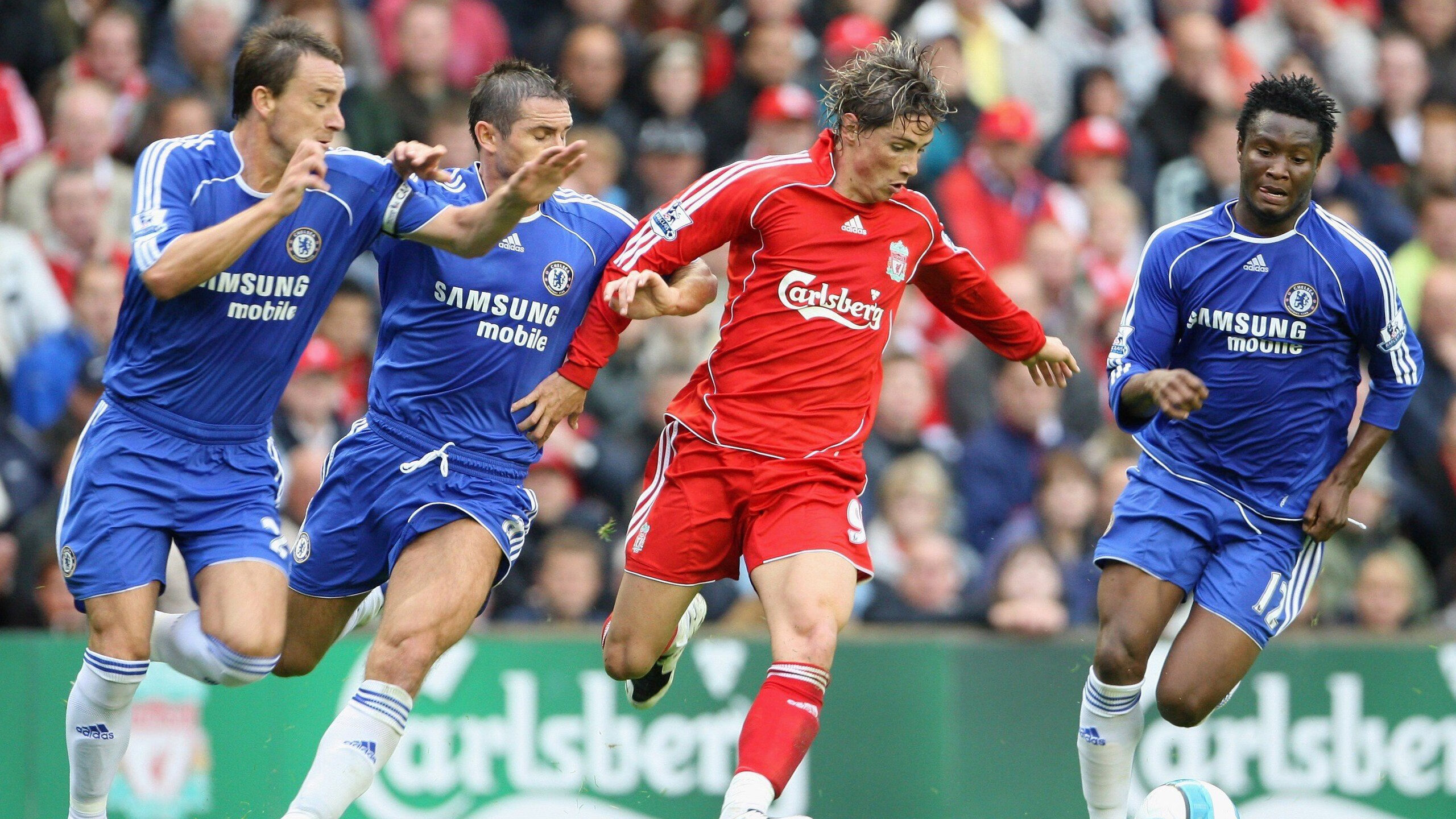 当德甲争冠战哨响时，西亚卡姆正在篮球场书写另一种统治力